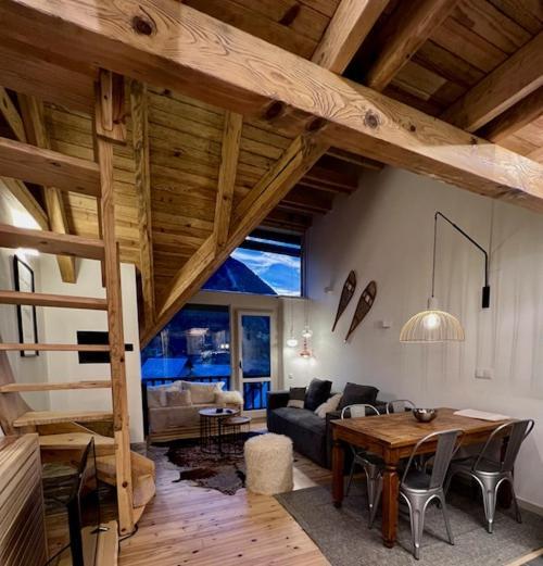 Muntanyo Luxury Lodge Con Sauna, Parking Y Guardaesquis En Ruda Tredos Exterior photo